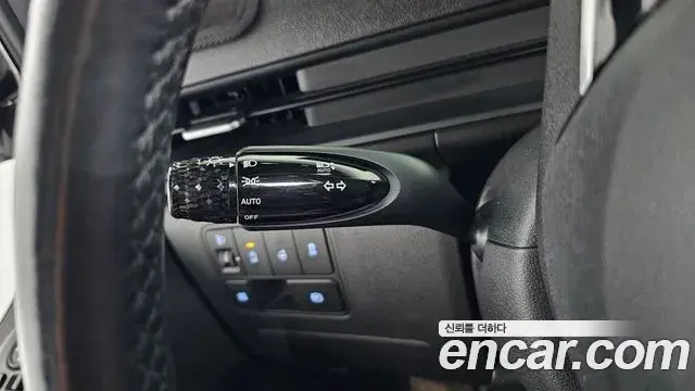 Hyundai Staria 2021 — ფოტო 27/38