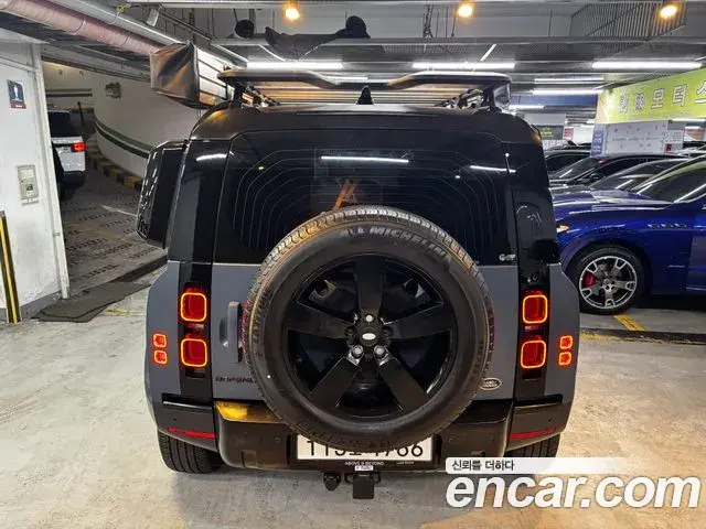 Land Rover Defender 2021 — Şəkil 17/19