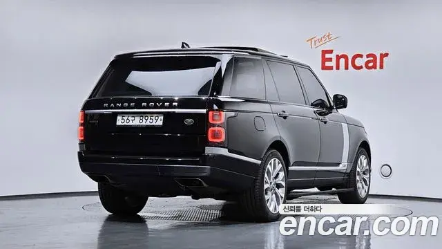 Land Rover Range Rover 2019 — ფოტო 28/46
