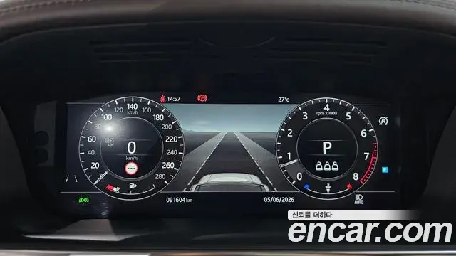 Land Rover Range Rover 2019 — ფოტო 35/46