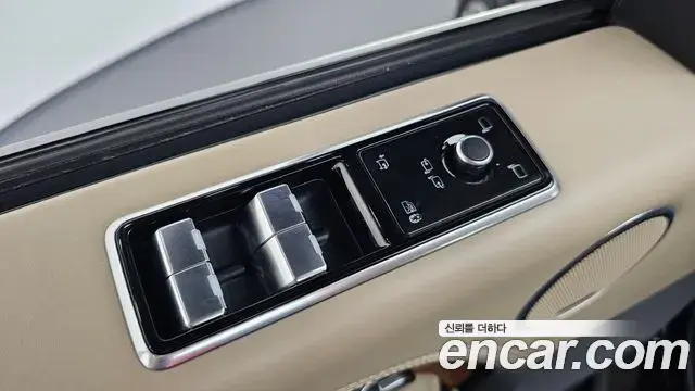 Land Rover Range Rover 2019 — ფოტო 12/46
