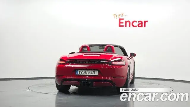 Porsche 718 Boxster 2019 — Фото 4/20