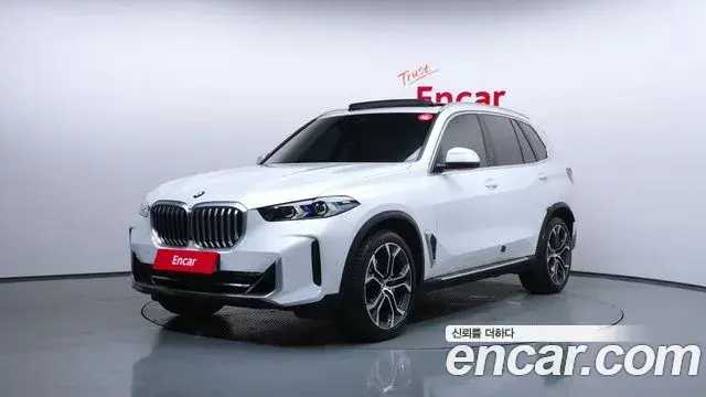 BMW X5 2025 — Фото 1/20