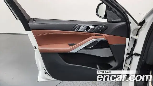 BMW X6 2024 — Photo 22/41