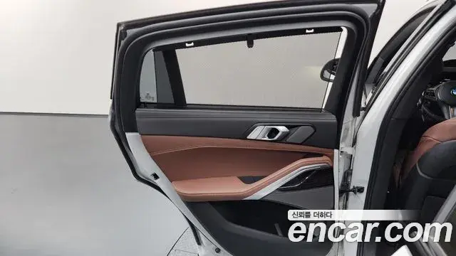 BMW X6 2024 — Photo 12/41