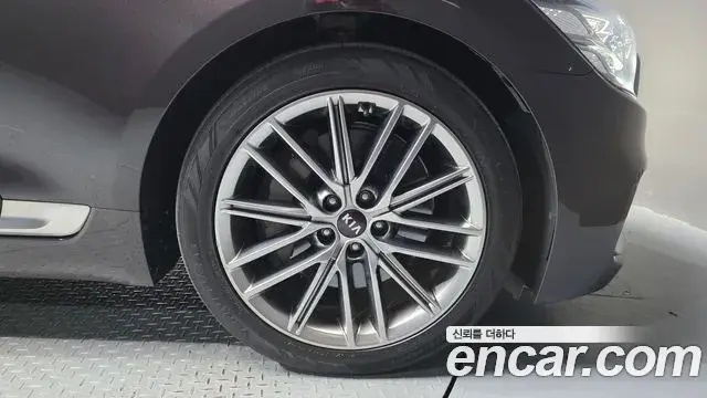 Kia The K9 2019 — ფოტო 15/37
