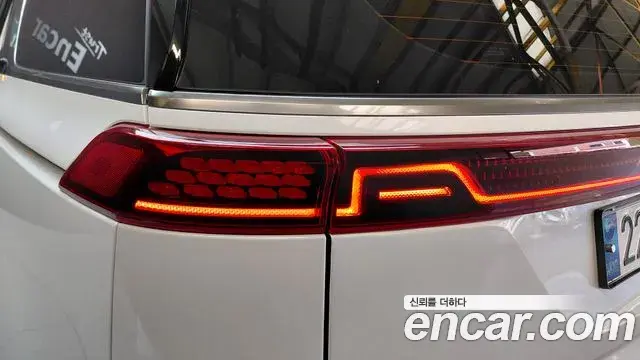Kia Carnival 2023 — Şəkil 14/32
