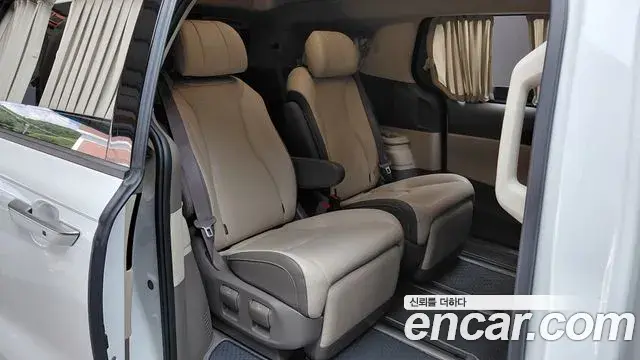 Kia Carnival 2023 — Şəkil 7/32