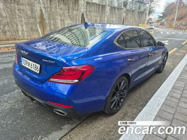 Genesis G70 2019 — Photo 14/20