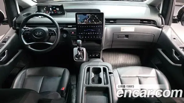 Hyundai Staria 2024 — Фото 7/20