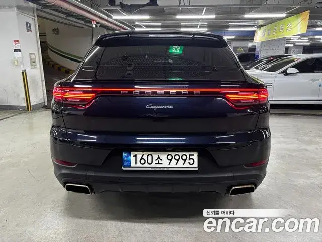 Porsche Cayenne 2021 — ფოტო 4/19