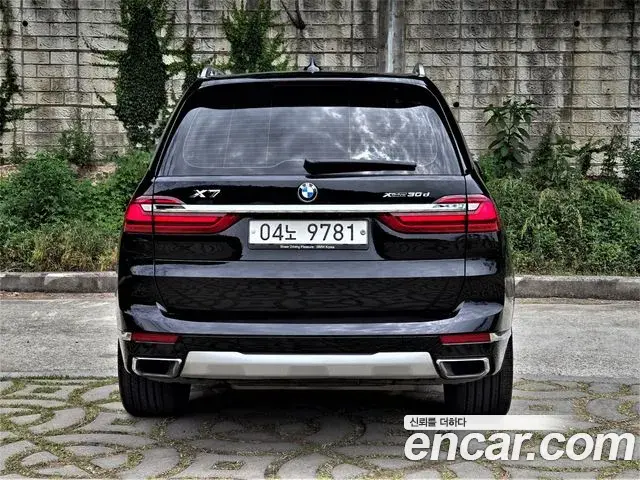 BMW X7 2019 — Photo 20/20