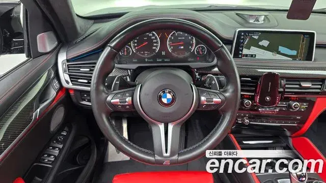BMW X6M 2019 — Photo 19/20