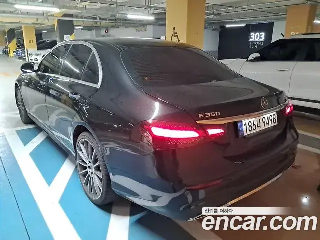 Mercedes-Benz E-Class 2021 — Фото 5/18