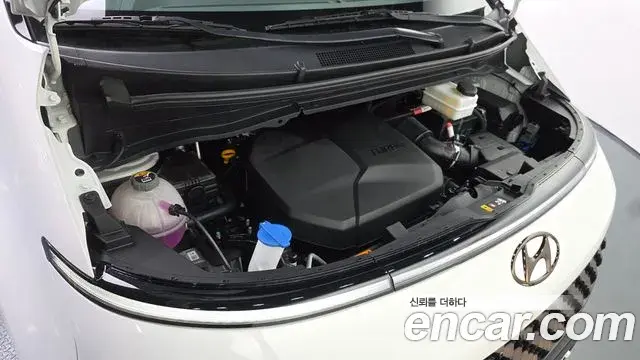 Hyundai Staria 2024 — Şəkil 19/34
