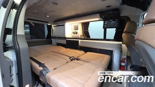Hyundai Staria 2024 — Şəkil 8/34