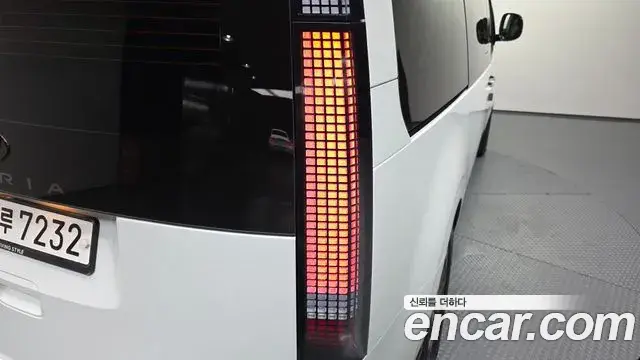 Hyundai Staria 2024 — Şəkil 3/34