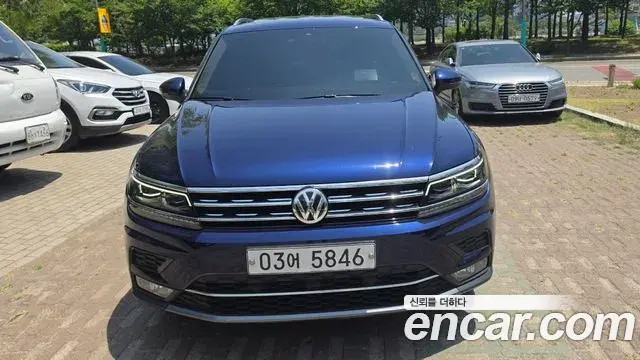 Volkswagen Tiguan 2018 — Photo 1/15
