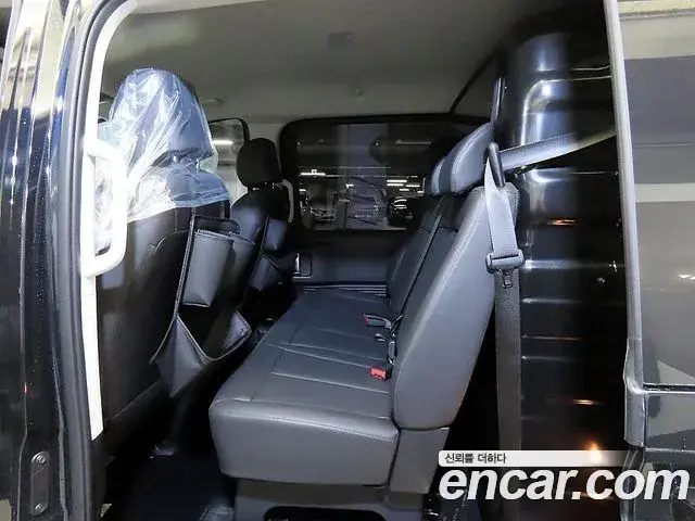 Hyundai Staria 2024 — Photo 10/20