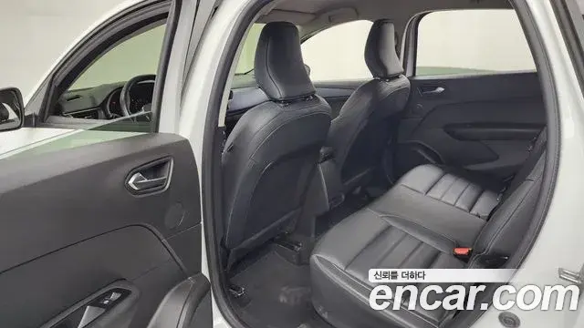 Renault Samsung XM3 2023 — ფოტო 8/32