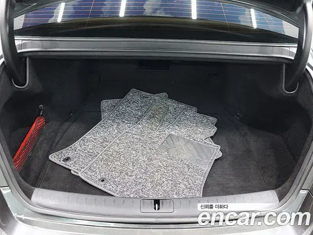 Genesis G90 2022 — ფოტო 8/20