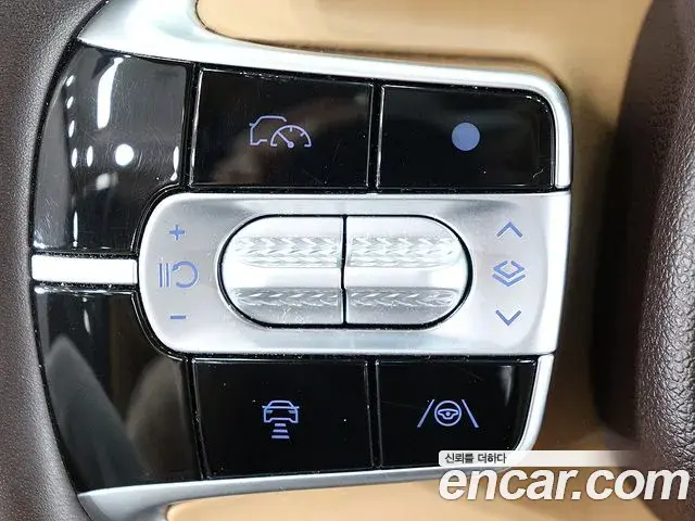Genesis G90 2022 — ფოტო 17/20