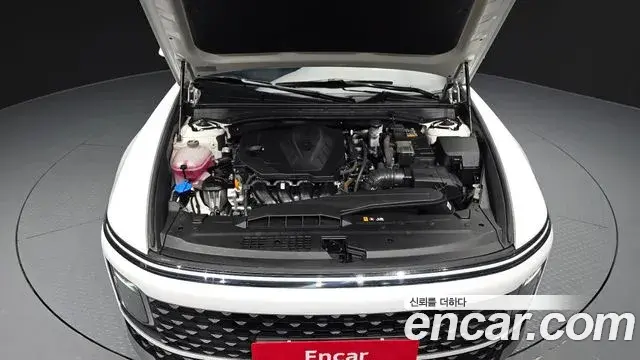 Hyundai Grandeur Hybrid 2023 — ფოტო 17/32