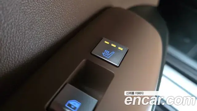 Hyundai Grandeur Hybrid 2023 — ფოტო 4/32