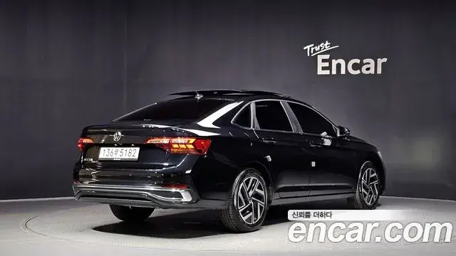 Volkswagen Jetta 2024 — Photo 10/20