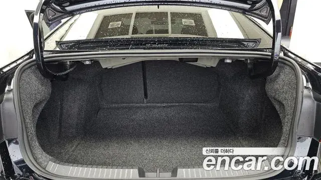 Volkswagen Jetta 2024 — Photo 7/20