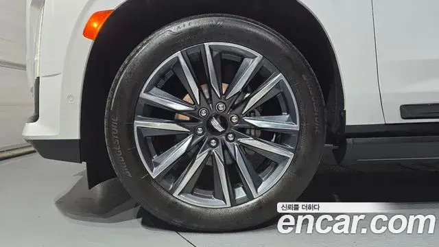 Cadillac Escalade 2022 — Şəkil 24/37
