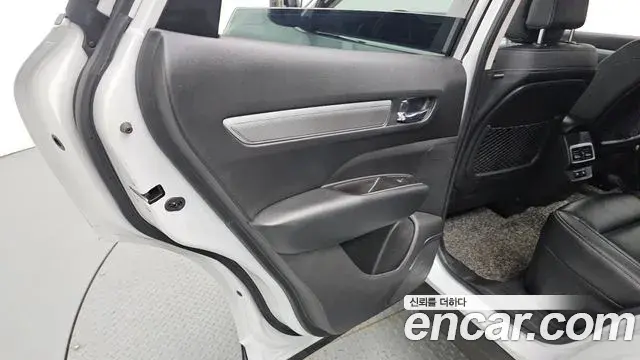 Renault Samsung QM6 2021 — ფოტო 13/32