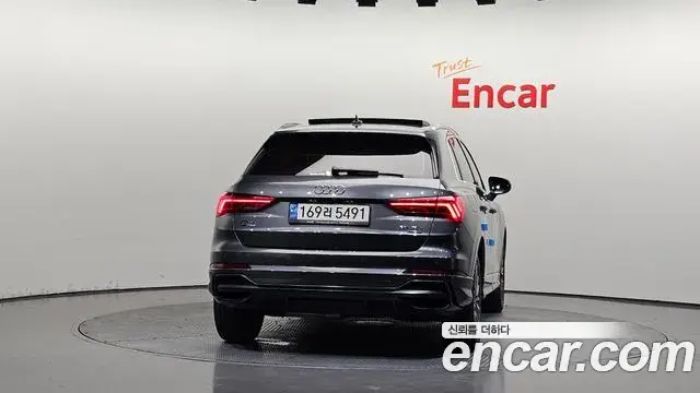 Audi Q3 2022 — Photo 6/20