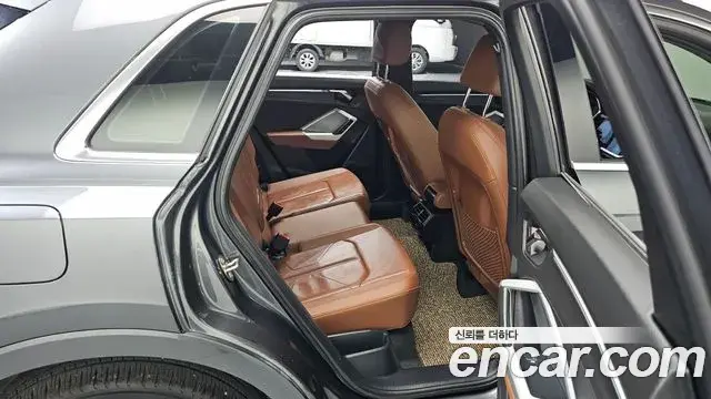 Audi Q3 2022 — Photo 11/20