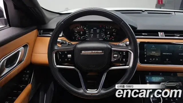 Land Rover Range Rover Velar 2022 — Фото 13/20