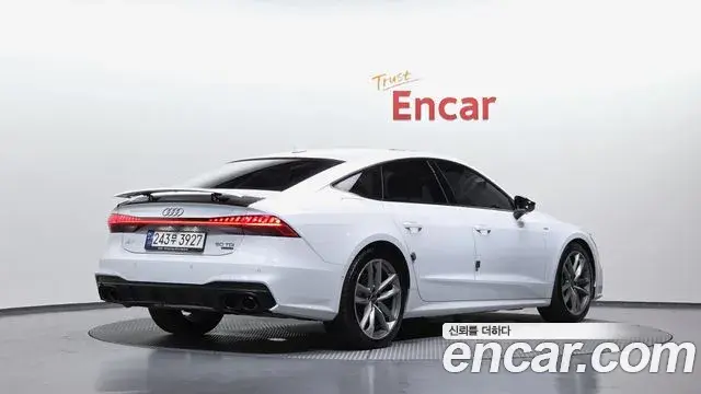Audi A7 2023 — ფოტო 13/20