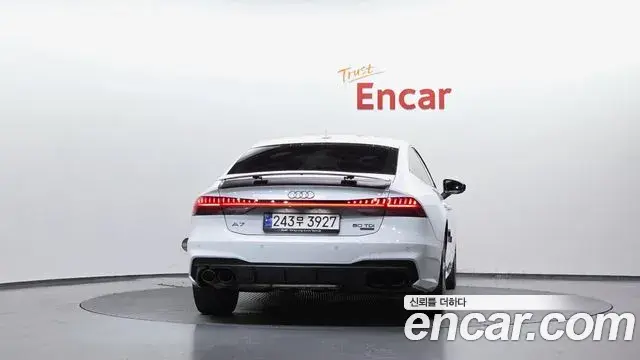 Audi A7 2023 — ფოტო 16/20