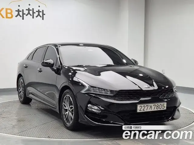 Kia K5 2020 — Şəkil 14/18