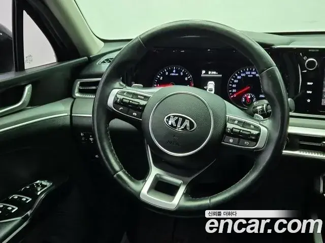 Kia K5 2020 — Şəkil 7/18