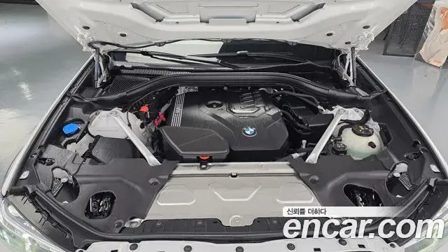 BMW X4 2025 — Photo 11/36