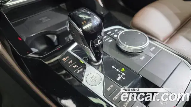 BMW X4 2025 — Photo 10/36