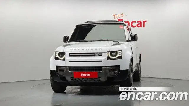 Land Rover Defender 2024 — Photo 9/20