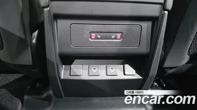 Land Rover Defender 2024 — Photo 4/20