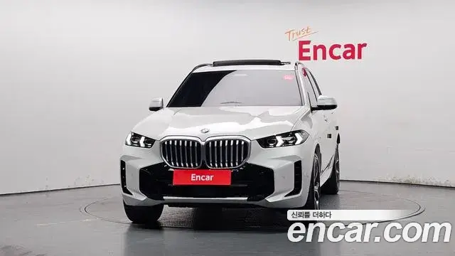 BMW X5 2025 — ფოტო 27/35
