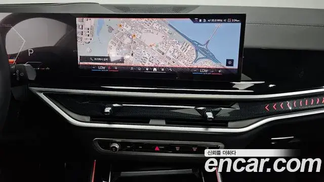 BMW X5 2025 — ფოტო 28/35