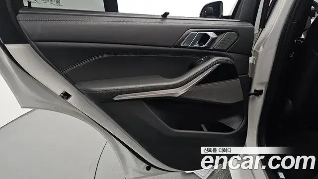 BMW X5 2025 — ფოტო 24/35
