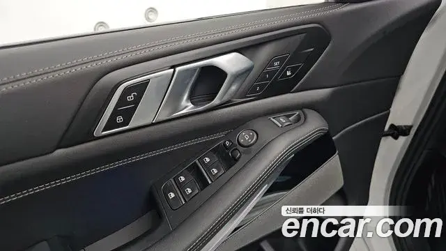 BMW X5 2025 — ფოტო 17/35