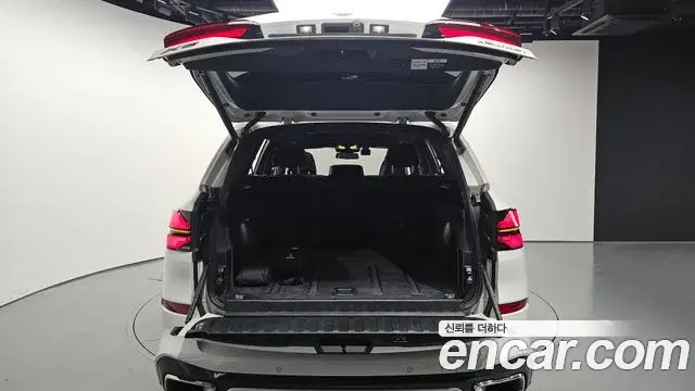 BMW X5 2025 — ფოტო 34/35