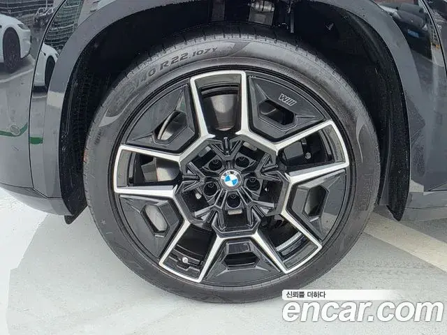 BMW XM 2025 — Photo 6/20