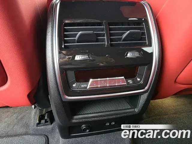 BMW XM 2025 — Photo 12/20